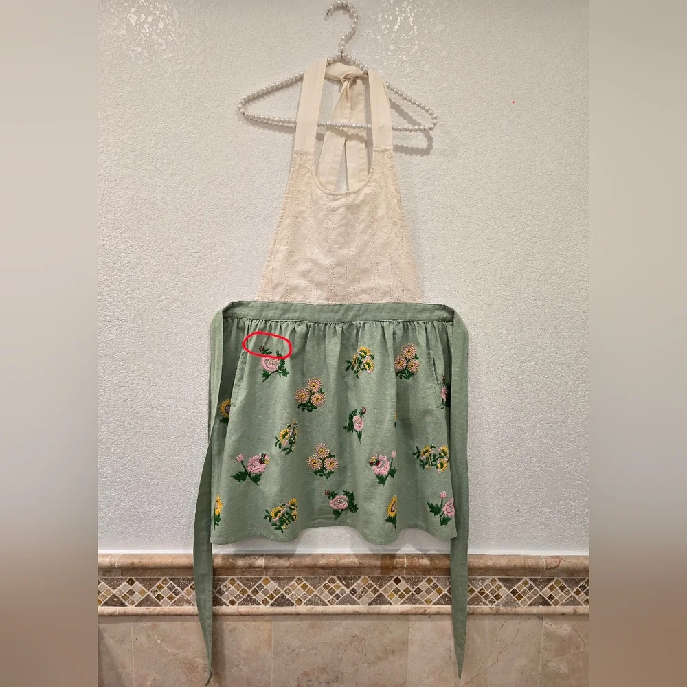 Sur La Table Floral Embroidered Apron
